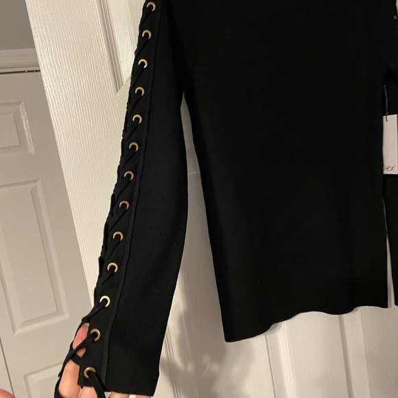 NWT Dex Lace Up Sleeved Sweater - Picture 6 of 12